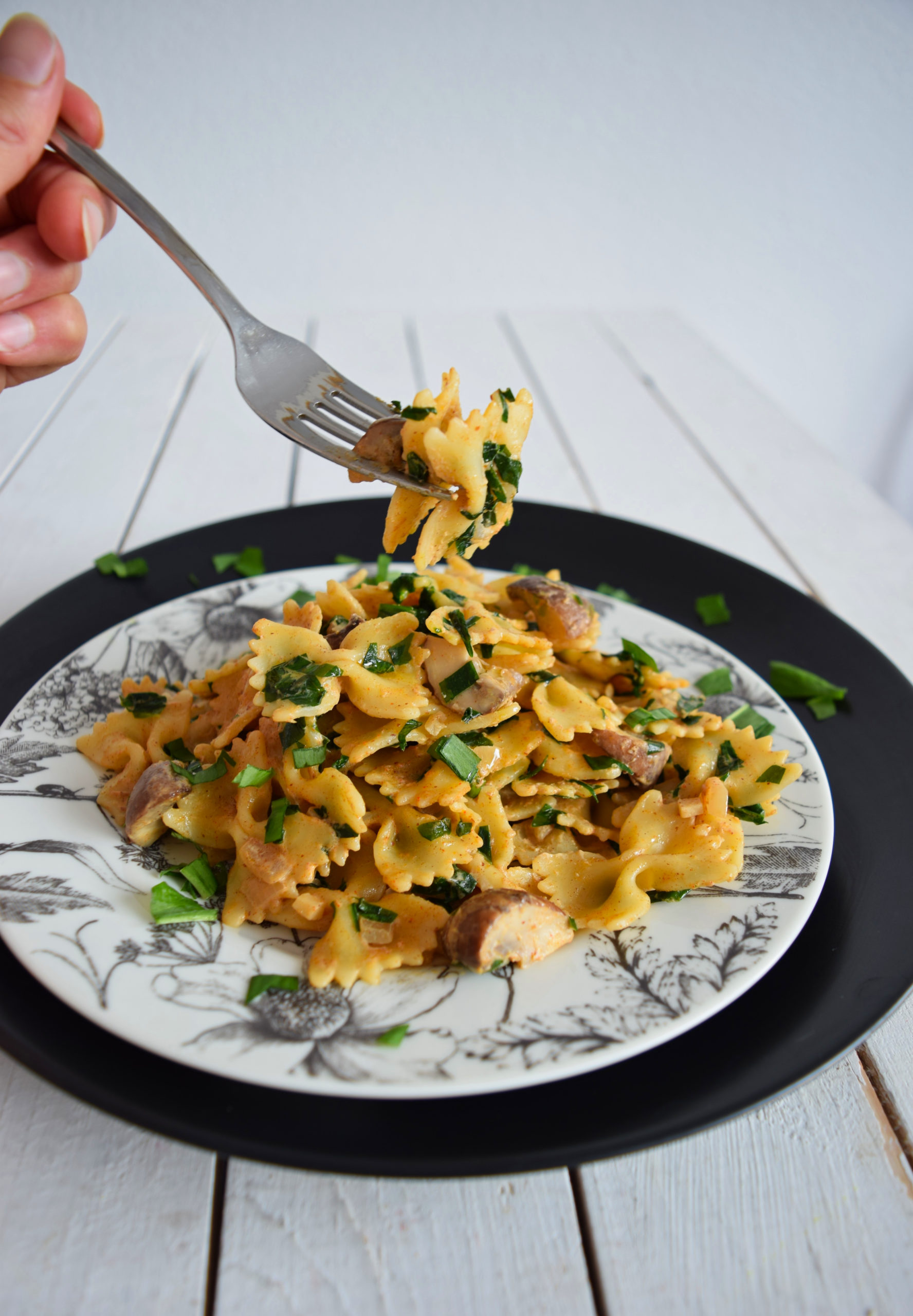 Cremige Bärlauch-Pasta mit Champignons